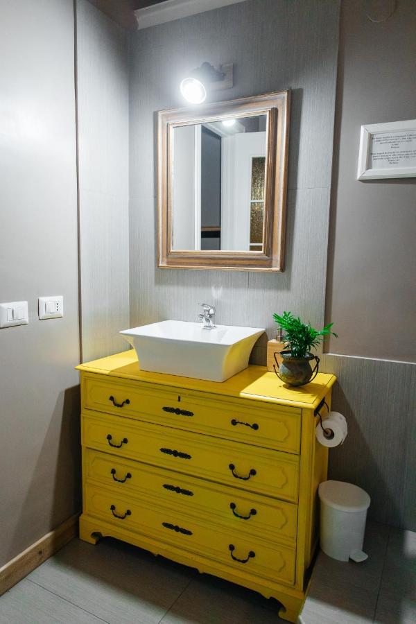 Apartment Chiaia Naples