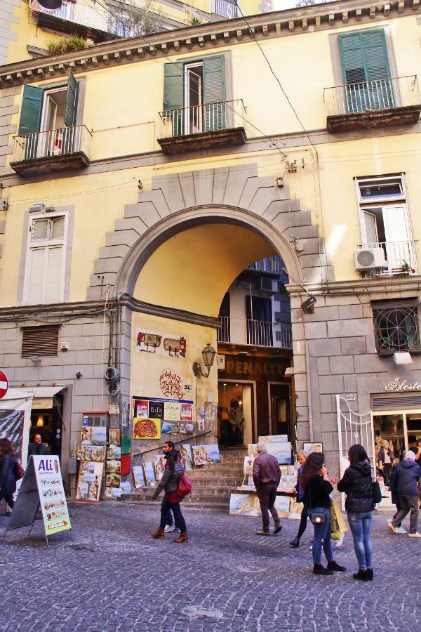Apartment Chiaia Naples